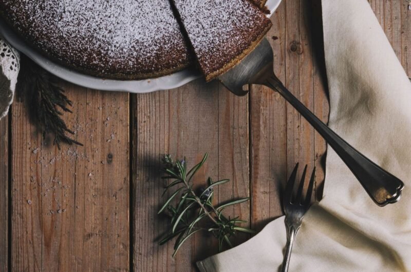 French Buttercream Macarons